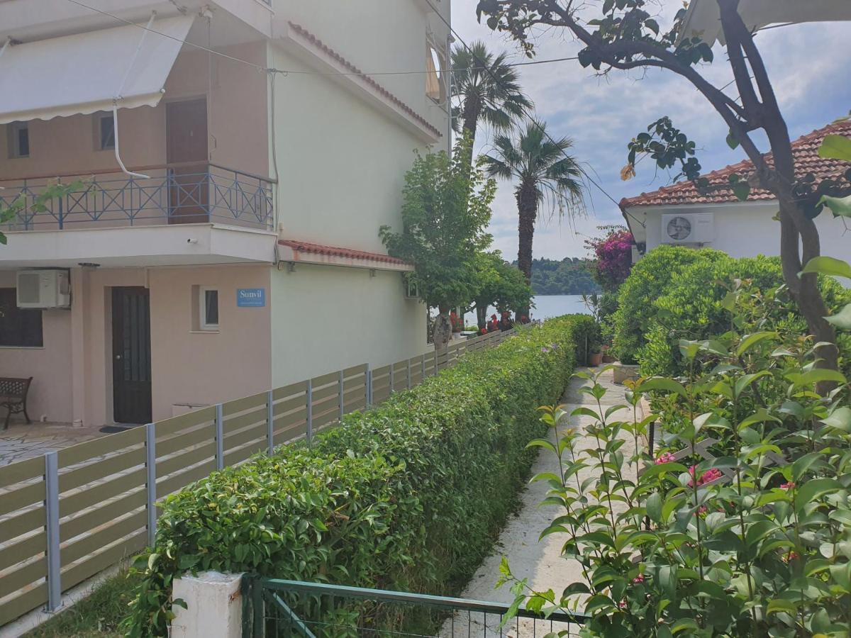 נידרי Daglas Seaside Studios מראה חיצוני תמונה